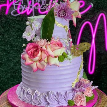 Sprinkle Me By Kake King - a cake decorated with flowers - Bakeries Near Me - Orlando, Florida Sprinkle Me By Kake King - a cake decorated with flowers - Bakeries Near Me - Orlando, Florida