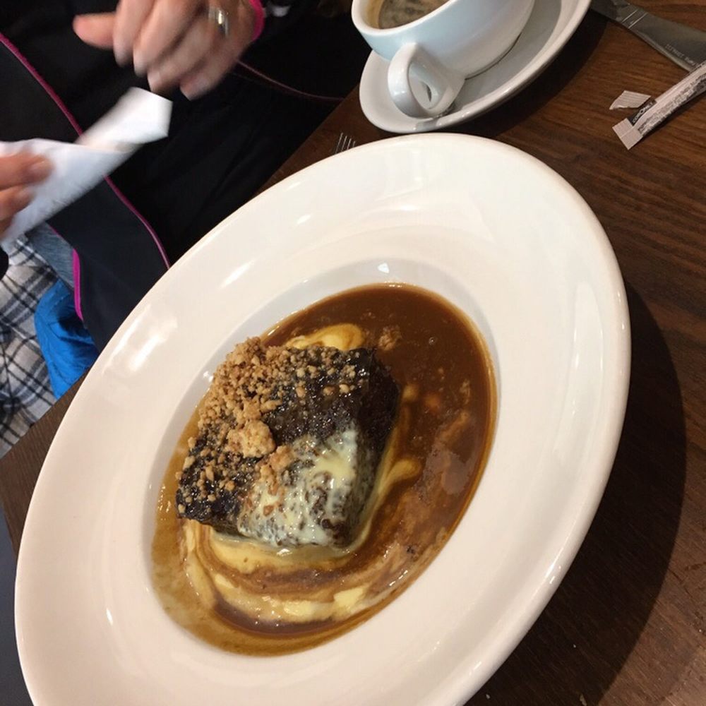 Clachaig Inn - Sticky toffee pudding - Pubs Near Me Clachaig Inn - Sticky toffee pudding - Pubs Near Me