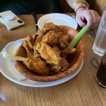 Elephant & Castle - Buffalo wings - American Near Me - Dublin, D Elephant & Castle - Buffalo wings - American Near Me - Dublin, D