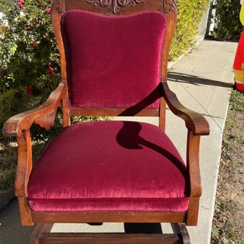 Valley Upholstering Inc - Furniture Reupholstery Near Me - Canoga Park, California Valley Upholstering Inc - Furniture Reupholstery Near Me - Canoga Park, California