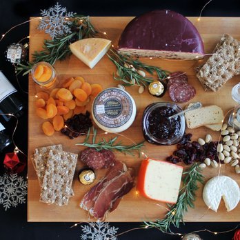 Boxwood Estate Winery - Holiday Cheese Board - Wineries Near Me - Middleburg, Virginia Boxwood Estate Winery - Holiday Cheese Board - Wineries Near Me - Middleburg, Virginia