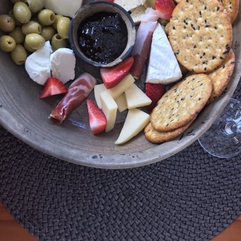 Cabañas Cuatro Cuatros - Cheese platter - Bed & Breakfast Near Me - Ensenada, BCN