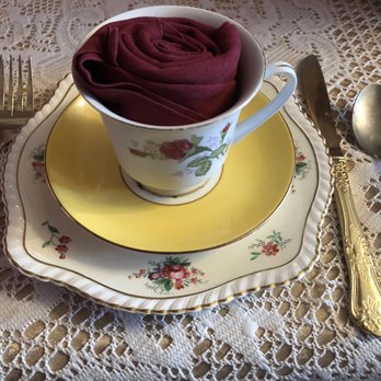 The New Leaf - Table set up - Gift Shops Near Me - Riverton, New Jersey