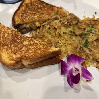T's Brunch Bar - Patty Melt - Breakfast & Brunch Near Me - Atlanta, Georgia T's Brunch Bar - Patty Melt - Breakfast & Brunch Near Me - Atlanta, Georgia