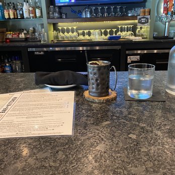 Oak 36 Bar & Kitchen - Bar Seating - Bars Near Me - Savannah, Georgia