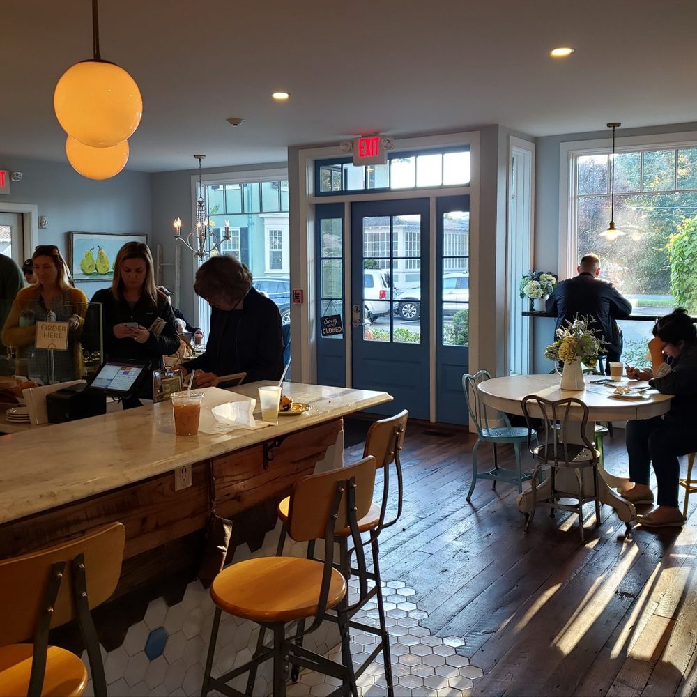 Honeycomb - Soft lights, natural light, wooden floor - Breakfast & Brunch Near Me - Hamilton, Massachusetts Honeycomb - Soft lights, natural light, wooden floor - Breakfast & Brunch Near Me - Hamilton, Massachusetts