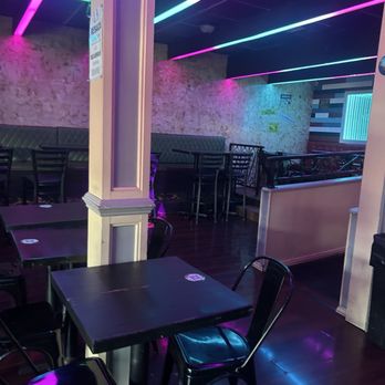 La Terraza Bar & Grill - Inside - Latin American Near Me - Lindenhurst, New York
