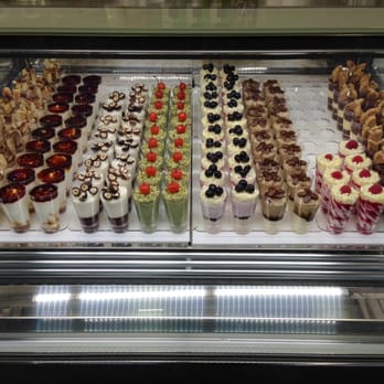 Paradis Gelateria - Gelato i mange fristende farger... - Ice Cream & Frozen Yogurt Near Me - Oslo, 16 Paradis Gelateria - Gelato i mange fristende farger... - Ice Cream & Frozen Yogurt Near Me - Oslo, 16
