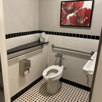 No Frill Bar and Grill - Bathroom. - Wine Bars Near Me - Virginia Beach, Virginia