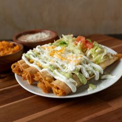 Tacos La Mexicana - Comb #8 Rolled tacos