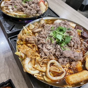 Boiling Point - Taiwanese spicy (front) Beef spicy (rear) - Taiwanese Near Me - Hacienda Heights, California