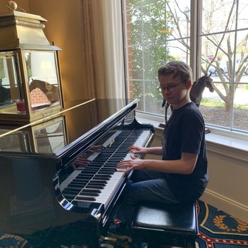 Wyndham Gettysburg - Grand piano at Wyndham hotel lobby in Gettyburg! - Hotels Near Me - Gettysburg, Pennsylvania Wyndham Gettysburg - Grand piano at Wyndham hotel lobby in Gettyburg! - Hotels Near Me - Gettysburg, Pennsylvania