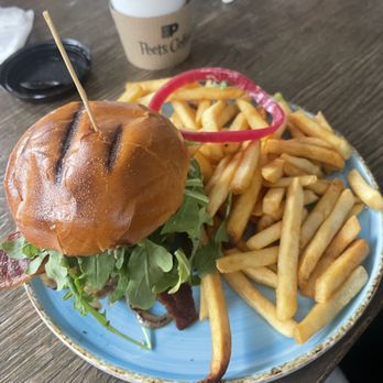 Wild Oak Cafe - Half Pound Harris Burger - Cafes Near Me - Glendale, California Wild Oak Cafe - Half Pound Harris Burger - Cafes Near Me - Glendale, California