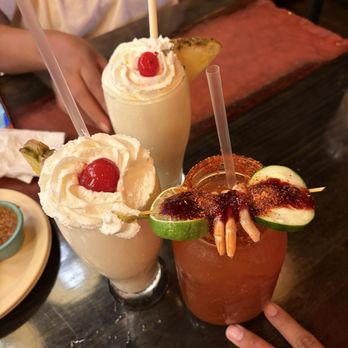 El Mezcalito Cantina - Piña comida and Michelada - Sushi Bars Near Me - Chicago, Illinois El Mezcalito Cantina - Piña comida and Michelada - Sushi Bars Near Me - Chicago, Illinois