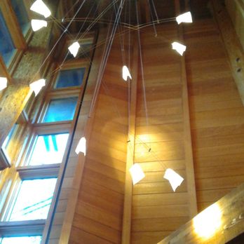 Gravity Haus Truckee Tahoe - Hotels Near Me - Truckee, California Gravity Haus Truckee Tahoe - Hotels Near Me - Truckee, California