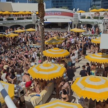 LIV Beach - Tiesto! - Swimming Pools Near Me - Las Vegas, Nevada LIV Beach - Tiesto! - Swimming Pools Near Me - Las Vegas, Nevada