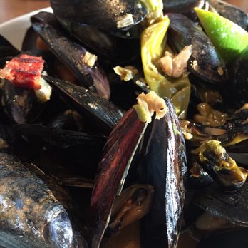 Ballast Point Brewing Long Beach - Mussels - Breweries Near Me - Long Beach, California Ballast Point Brewing Long Beach - Mussels - Breweries Near Me - Long Beach, California
