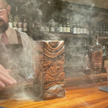 Bar Leather Apron - E HO'O PAU MAI TAI - Cocktail Bars Near Me - Honolulu, Hawaii