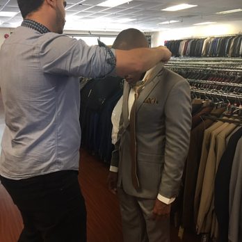 3 mens suits  - Prom prep ..3 men's suit - Men's Clothing Near Me - baldwin park, California