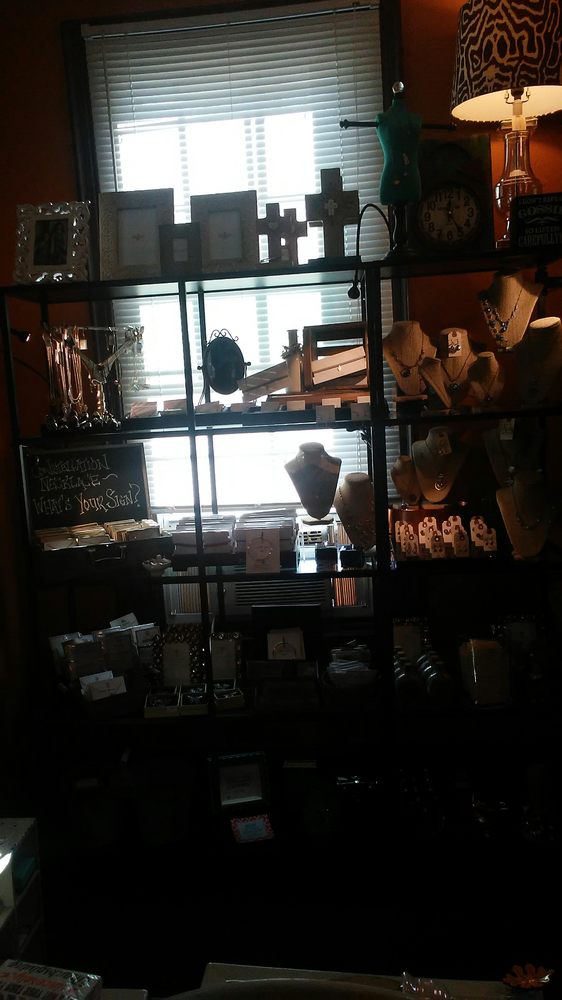 BUCKETS BOUTIQUE Updated August 2024 1001 Walnut St, Harrison City, Pennsylvania Flowers