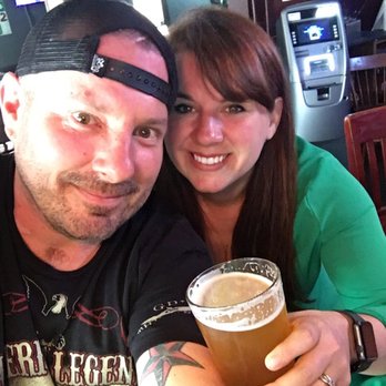 The Whits End - Fun place!!! - Sports Bars Near Me - Seattle, Washington