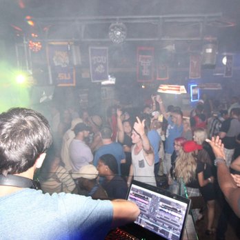 Where's Rufus Sports Bar - a crowd of people at a nightclub - Sports Bars Near Me - Tyler, Texas Where's Rufus Sports Bar - a crowd of people at a nightclub - Sports Bars Near Me - Tyler, Texas