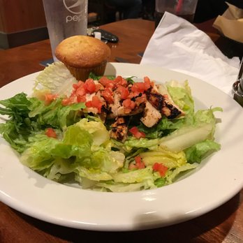 Famous Dave's Bar-B-Que - The $14 lettuce salad! - Barbeque Near Me - Wisconsin Dells, Wisconsin