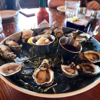 Moby Dick Restaurant - Oyster - American Near Me - Santa Barbara, California