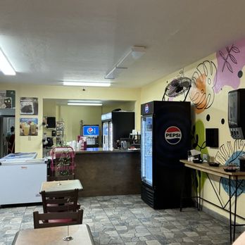 Aloha Grill - Inside - Burgers Near Me - Altus, Oklahoma