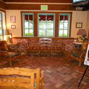 Mimi's Cafe - Nice, comfortable waiting area - Breakfast & Brunch Near Me - Fairfield, California Mimi's Cafe - Nice, comfortable waiting area - Breakfast & Brunch Near Me - Fairfield, California