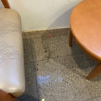 Wolfson Children's Hospital - Gum, something sticky on the floor - Hospitals Near Me - Jacksonville, Florida