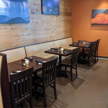 Sedona Taphouse - Dining room at Sedona Taphouse - American Near Me - Norwalk, Connecticut Sedona Taphouse - Dining room at Sedona Taphouse - American Near Me - Norwalk, Connecticut