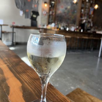 Bob's Your Uncle - Happy Hour - Bars Near Me - Miami Beach, Florida