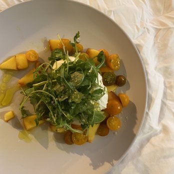 Pickled Fish Restaurant - Burrata with peaches and seasonal tomatoes - New American Near Me - Long Beach, Washington