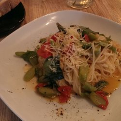 Gnam Pasta Factory - Spaghettini with asparagus, cherry tomatoes in parmesan creme