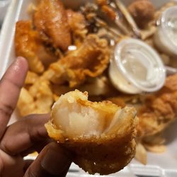 ATL WINGS - 2 Piece Pollock Fish and 5 Piece Wings Combo