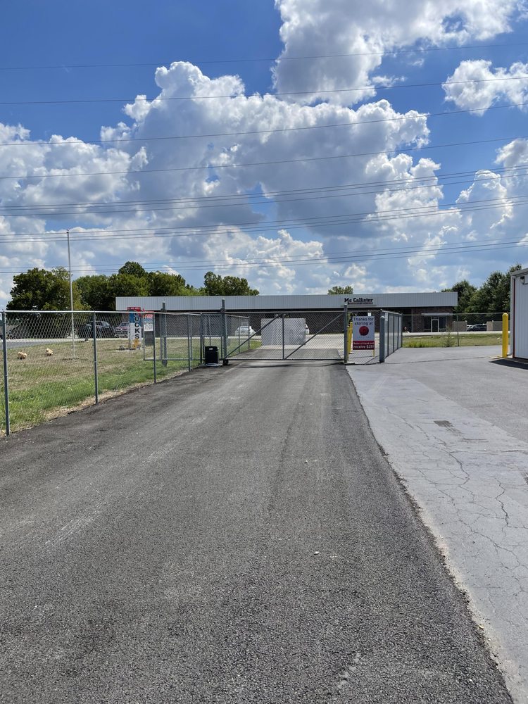 CARDINAL STORAGE Updated September 2024 17 Photos 1038 N Madison