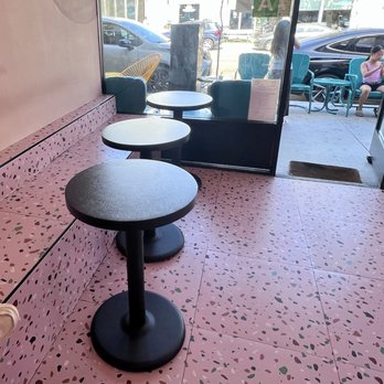 A Tea Moment - Seating - Bubble Tea Near Me - El Segundo, California A Tea Moment - Seating - Bubble Tea Near Me - El Segundo, California