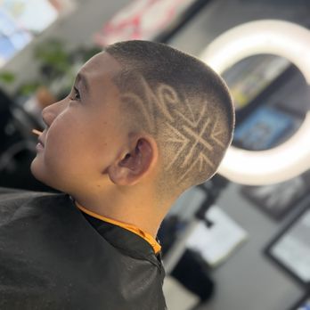 Str8linez Barbershop - Barbers Near Me - Tracy, California Str8linez Barbershop - Barbers Near Me - Tracy, California