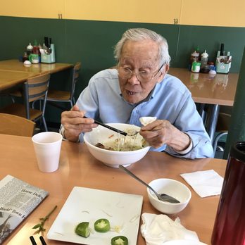 Pho Hong Thom - Chinese am Ww2 vet does battle with bun. Victorious! Delicious - Vietnamese Near Me - Bridgeport, Connecticut Pho Hong Thom - Chinese am Ww2 vet does battle with bun. Victorious! Delicious - Vietnamese Near Me - Bridgeport, Connecticut
