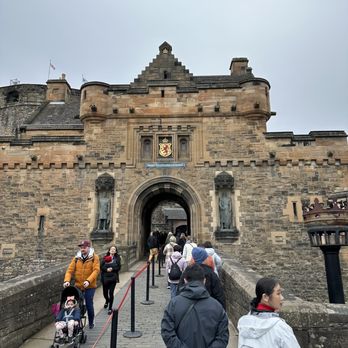 Edinburgh Castle - Landmarks & Historical Buildings Near Me - Edinburgh, EDH