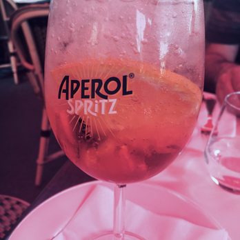 Le Vauban - Gotta love a Spritz on a hot day - French Near Me - Paris 07, 75