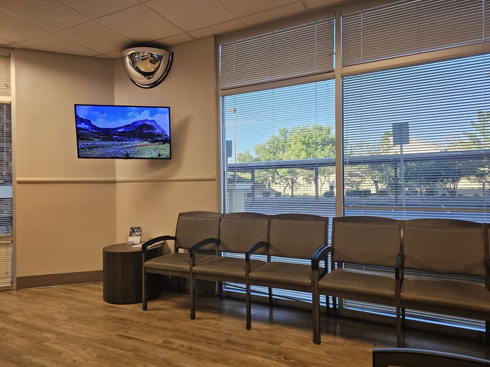 UMC QUICK CARE CENTENNIAL HILLS Updated October 2024 27 Photos