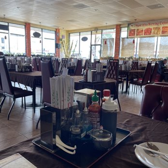 Pho Saigon 1 - Inside seating - Vietnamese Near Me - Chatsworth, California