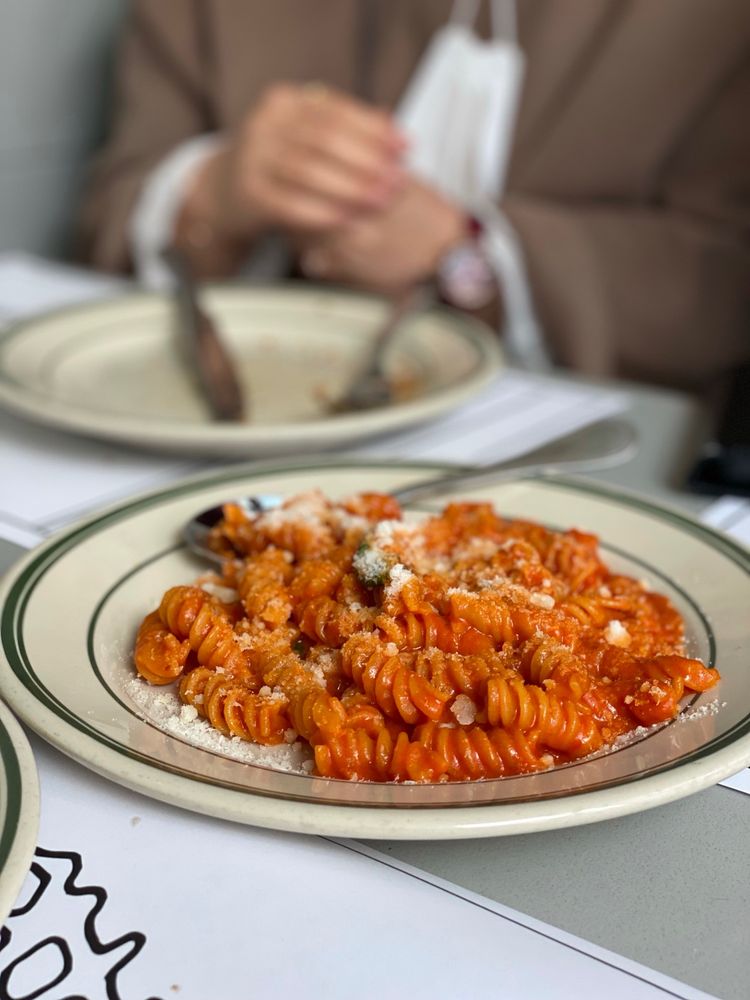 Jon & Vinny's Fairfax