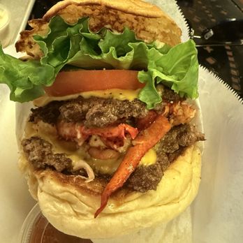 Fat Cheeks Hawaii - Lobster smash burger - Sandwiches Near Me - Honolulu, Hawaii