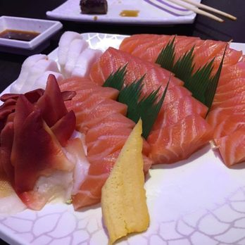 Sushi Crescent - Sashimi and one lonely piece of omelette - Sushi Bars Near Me - Montreal, Quebec Sushi Crescent - Sashimi and one lonely piece of omelette - Sushi Bars Near Me - Montreal, Quebec