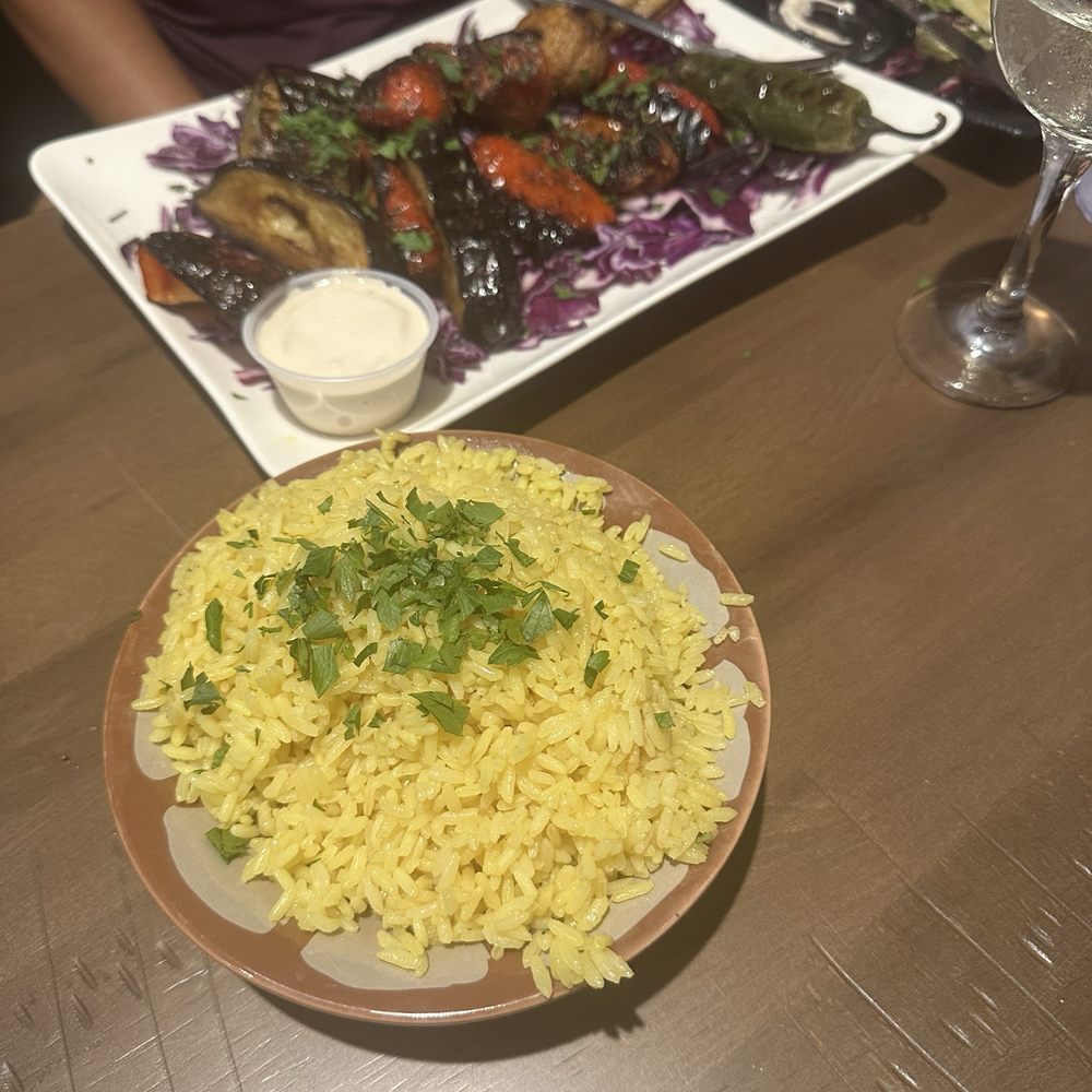 Freddy's Bar and Grill - Veg combo dinner - Mediterranean Near Me - Stanhope, New Jersey