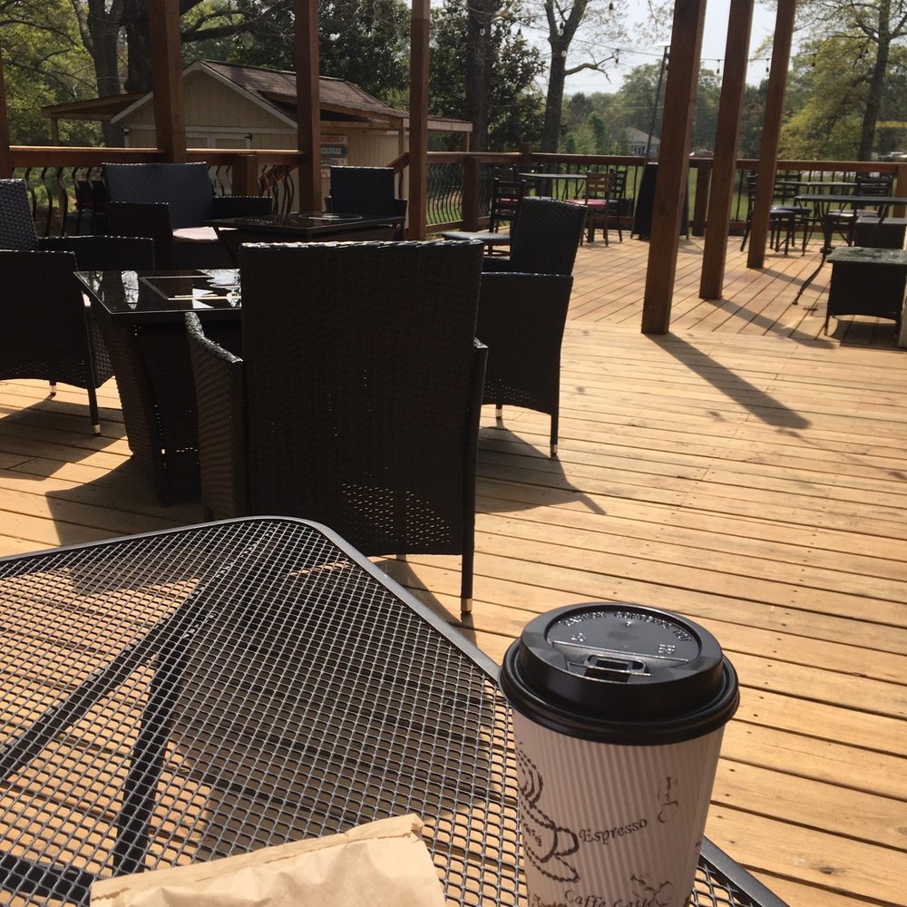 Crossroads 4 Coffee and Tea - The back deck!  Gluten-free cinnamon muffin & Bee Sting Chai Latte! - Farmers Market Near Me - Simpsonville, South Carolina
