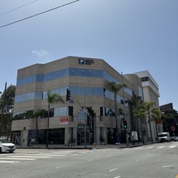Exterior photo of Evolve Anti-Aging - Encino, California Exterior photo of Evolve Anti-Aging - Encino, California